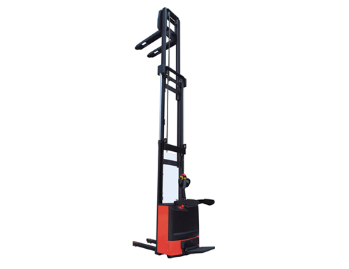 CL系列全電動(dòng)堆垛車(chē)（3節(jié)門(mén)架）
